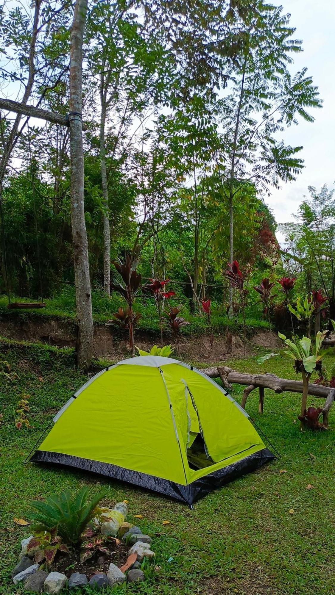 Отель Tapian Asri Camp Букиттинги Экстерьер фото